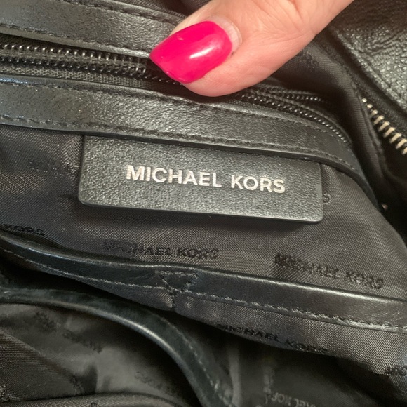 Michael Kors Gray & Black Logo Fulton Handbag - Picture 9 of 11
